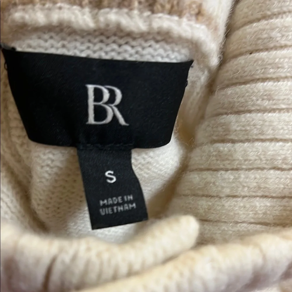 Banana republic men’s Cream Button-Up Turtleneck Sweater